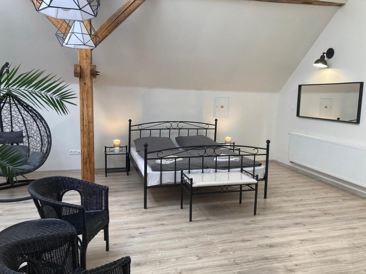 Apartmany Pod Radhostem Roznov pod Radhostem Ngoại thất bức ảnh